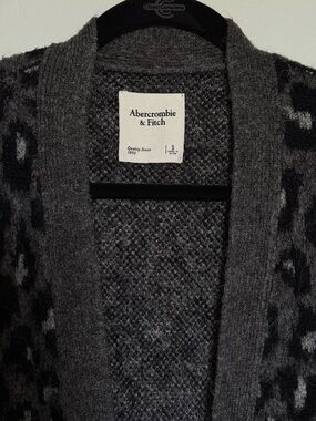 Abercrombie & Fitch Charcoal Knit Open Cardigan